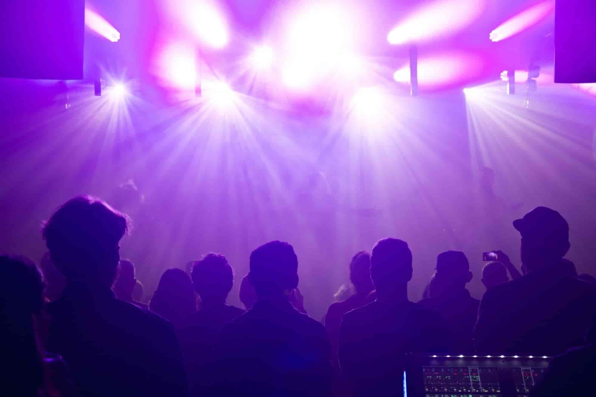 Sistema de audio profesional en un evento de quince años